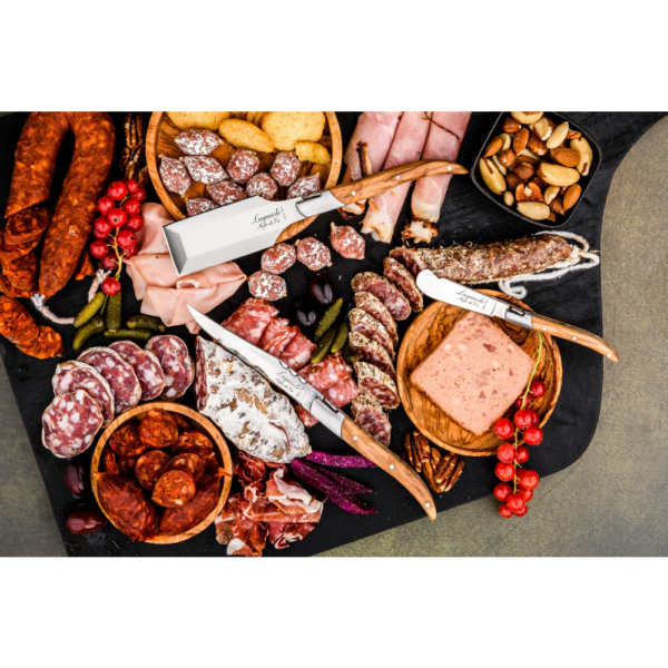 Charcuterie set olive wood