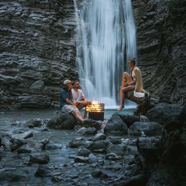 Hofats Cube fire basket Black