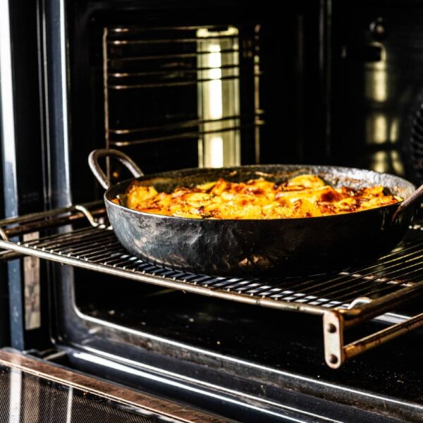 Carbon steel Frying pan with two handles